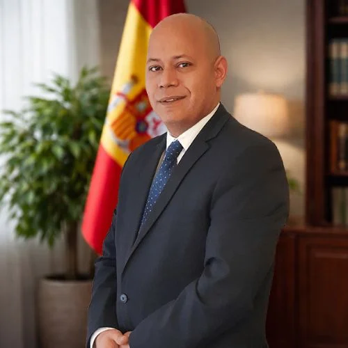 Lino García, Digital Nomad Visa lawyer in Spain